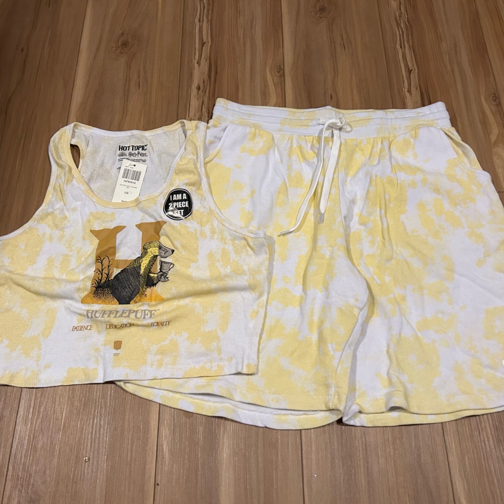 Harry Potter Hufflepuff Yellow Lounge Set Size Large
